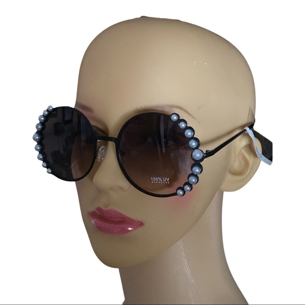 Pearl Embellished Black Round Frame Dark Lens Sunglass…BALL…